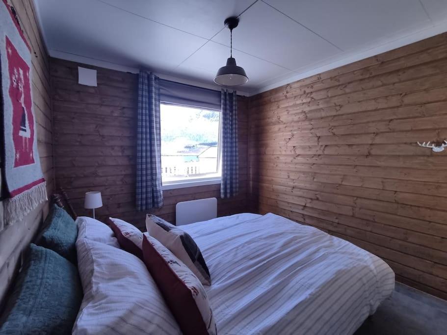 Appartement Norwegian House Maria Stua à Mefjordvær Extérieur photo